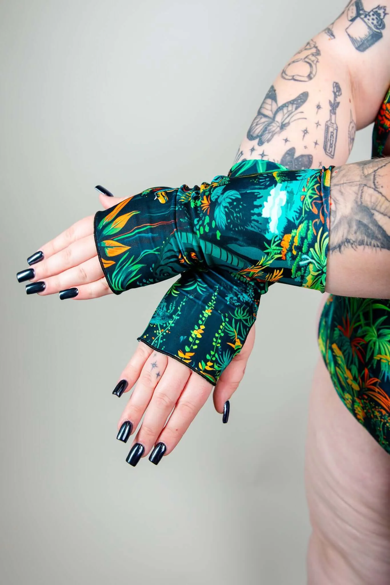 Mesozoic Gloves